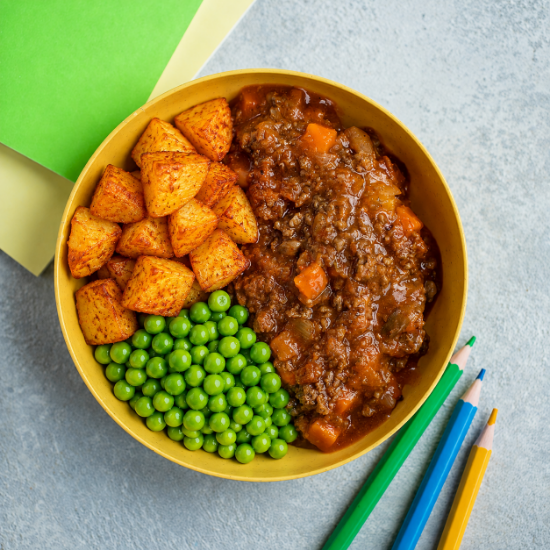Picture of Homestyle beef with rustic potatoes and green peas